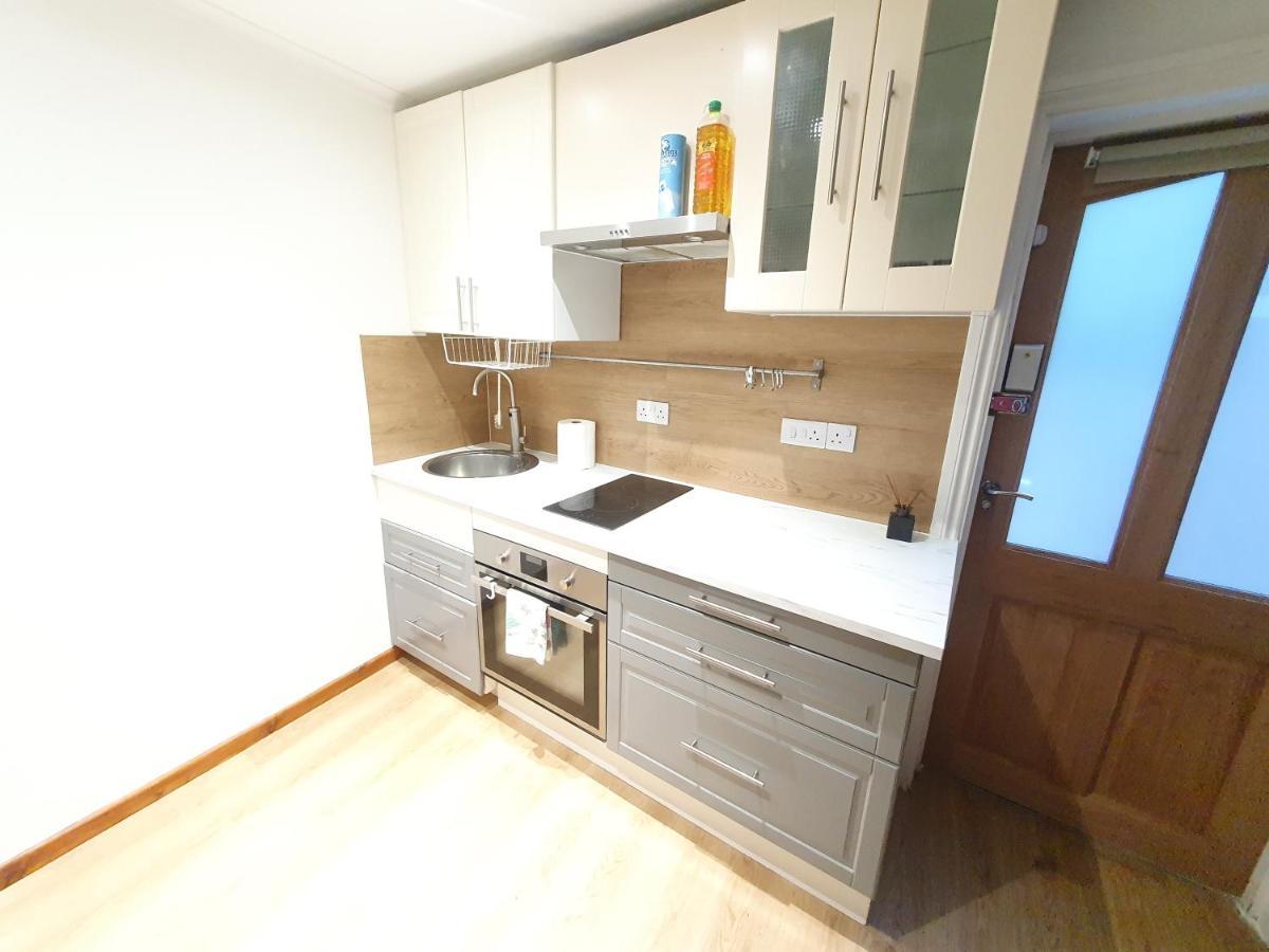 Apartment Apartment, Tv, Wifi Kitchen Parking, Wembley Elizabeth Line