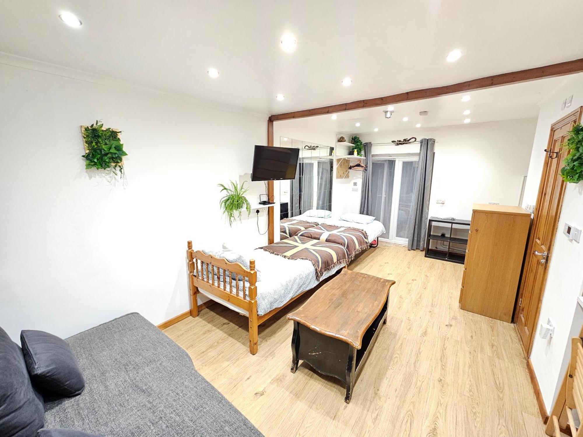 Apartment Apartment, Tv, Wifi Kitchen Parking, Wembley Elizabeth Line Northolt (Greater London)